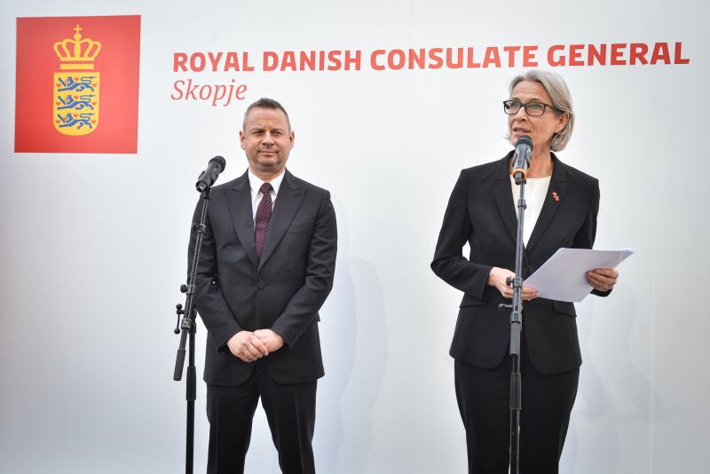 30 години дански конзулат и орден Витез од прва класа на Редот на данското знаме за Мукаетов