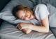 Спиењето ги зголемува чувствата на надеж, среќа и благодарност